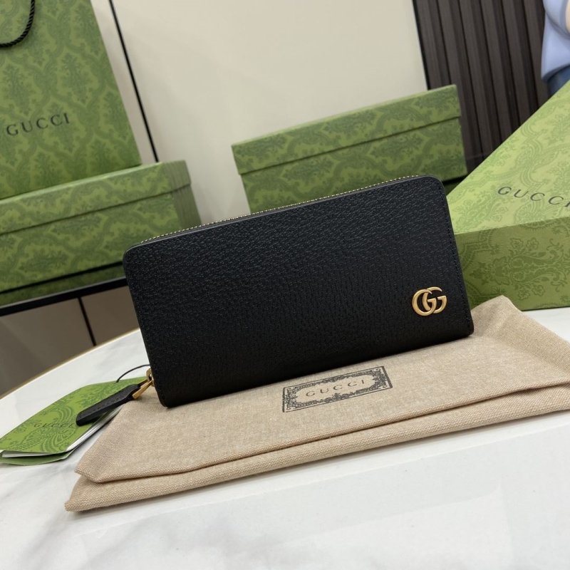 G*u*i wallets & purse
